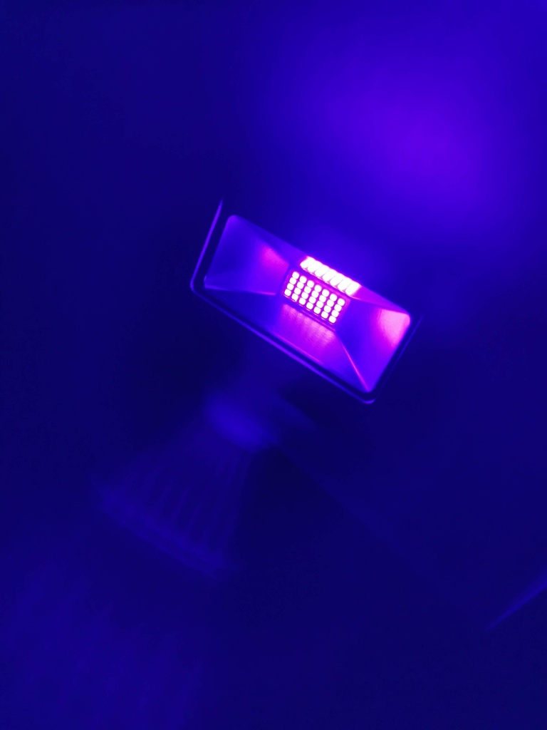 LED Schwarzlicht | im Verleih